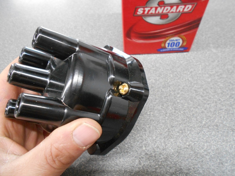 Standard DR437 Distributor Cap with Brass terminals, NOS!