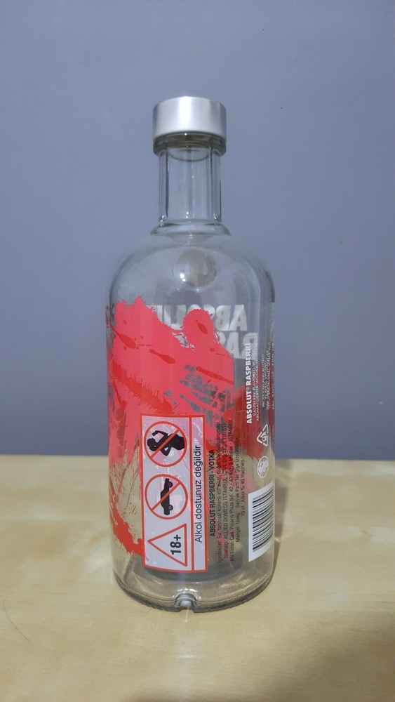ABSOLUT VODKA RASPBERRY 700ml EMPTY BOTTLE MUST for COLLECTORS