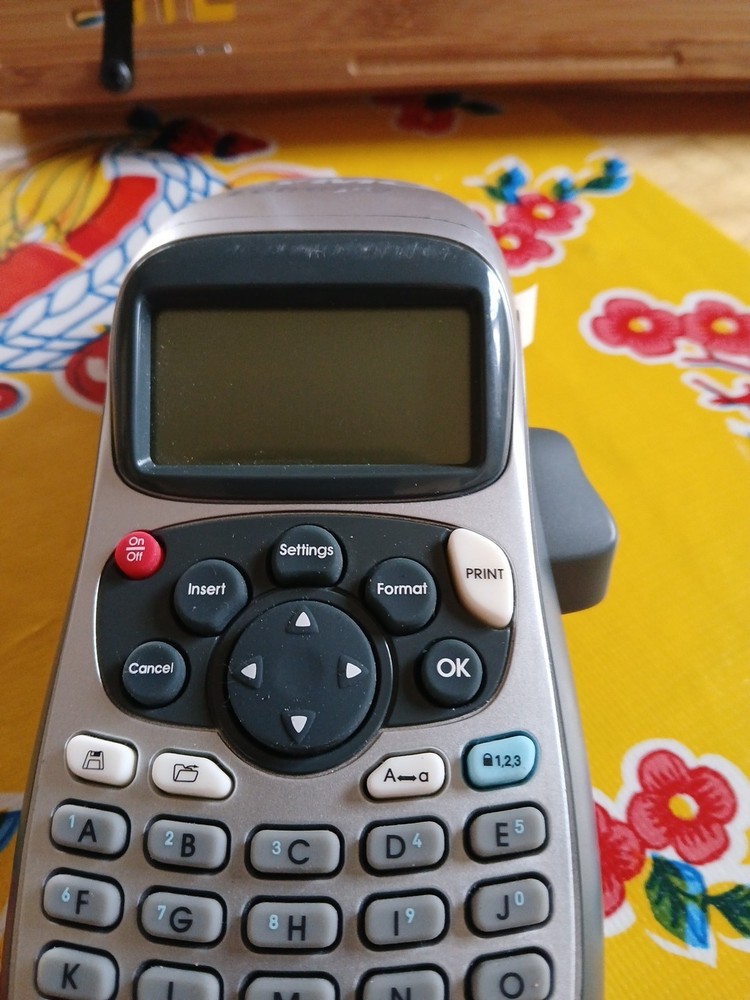 Dymo LetraTag 100H Plus Handheld Label Maker - 21455- Works Great