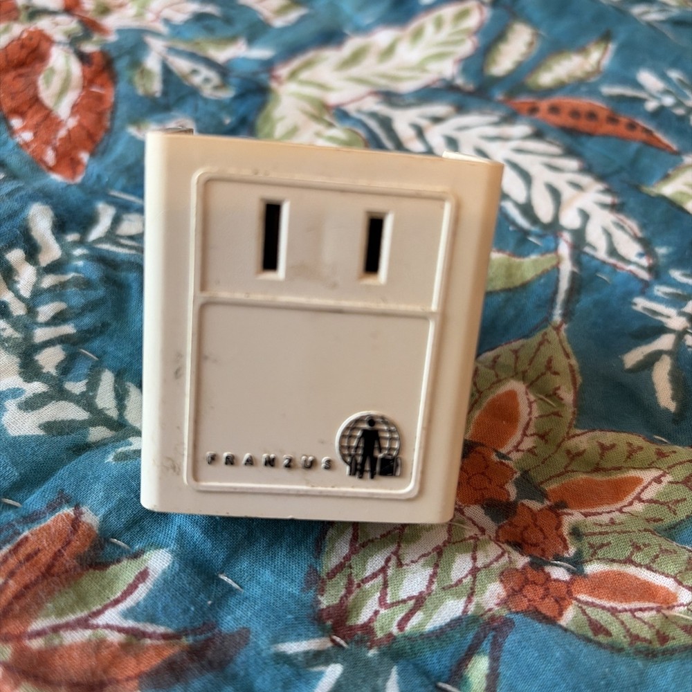 VINTAGE FRANZUS ELECTRICAL CONVERTER
