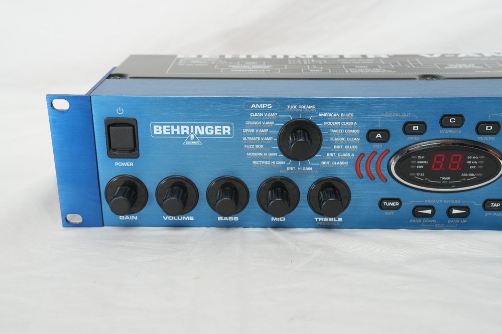 BEHRINGER V-AMP PRO Guitar Amp Simulator/Multi-Effects , Excellent Condition