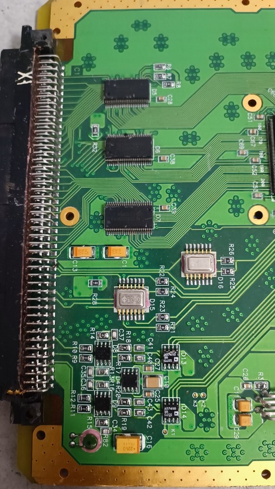 Altera APEX FPGA digital computing and data processing interface module.