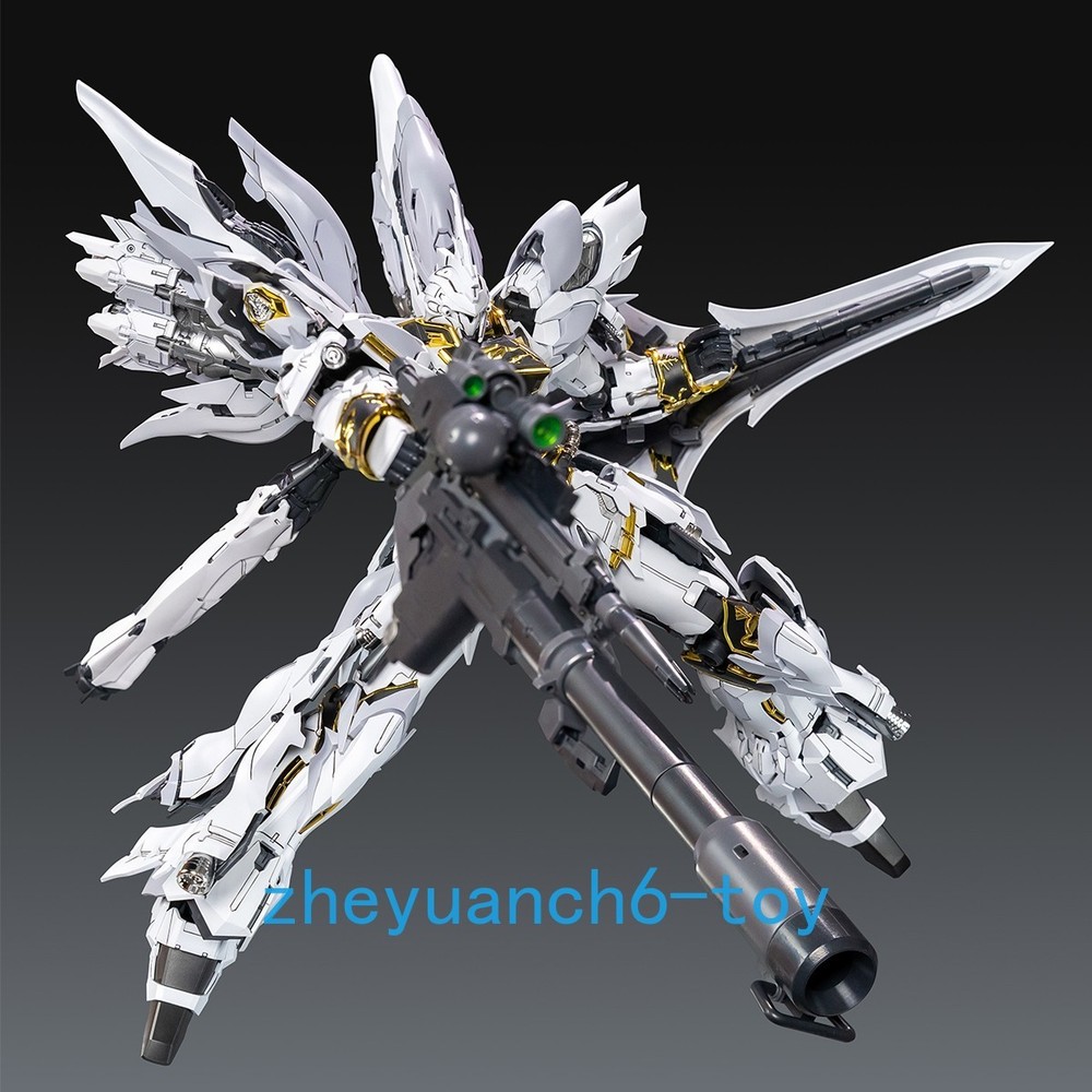 Comet Technology White Triple Speed Sinanju Full Frame 1/100 Model Kit Assembly