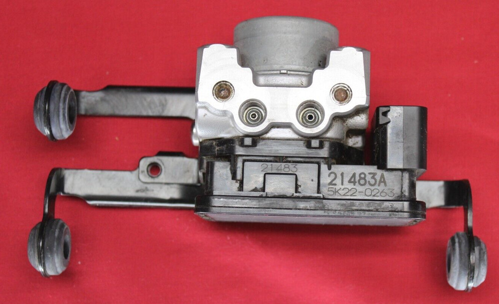 2013 - 2017 Triumph Daytona 675R ABS UNIT Modulator #1979