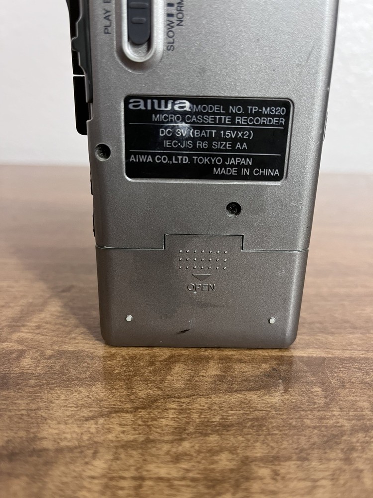 Aiwa TP-M320 Micro Cassette Voice Recorder