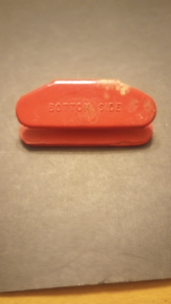 RARE VINTAGE RUBBERMAID HOUSEWARE Table Protector Pad - Read Description