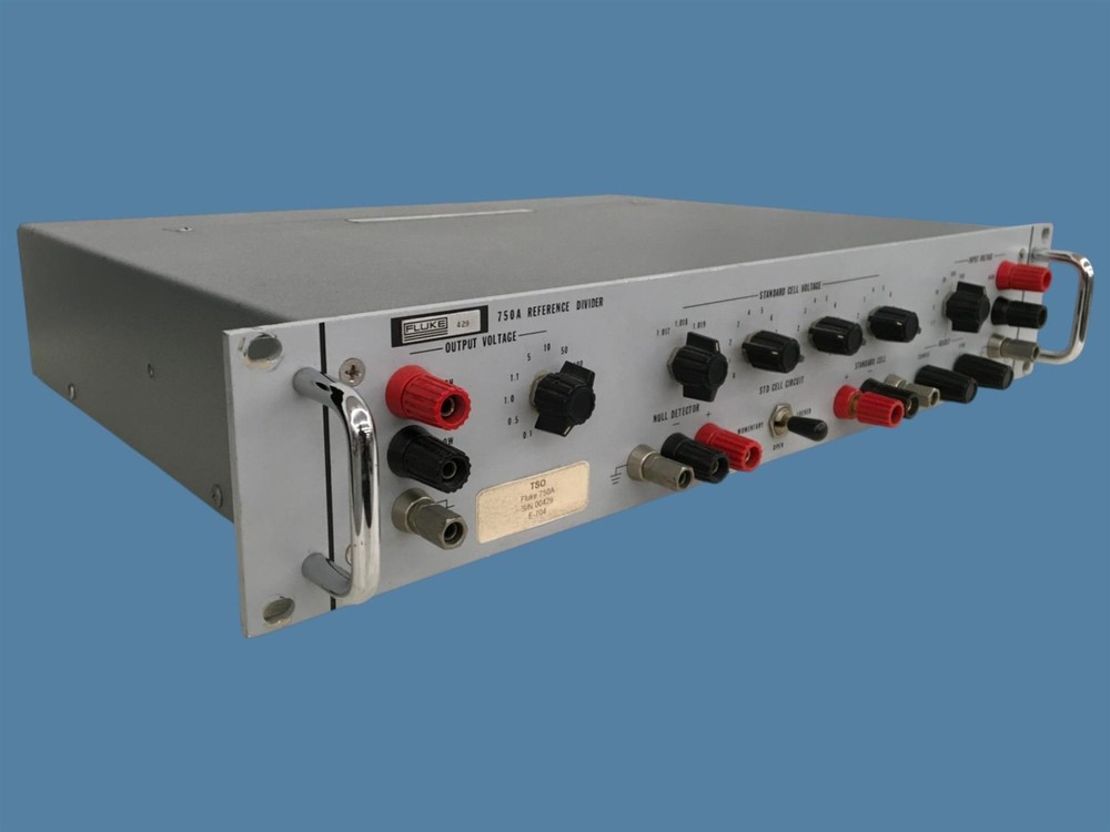 Fluke 750A Reference Voltage Divider