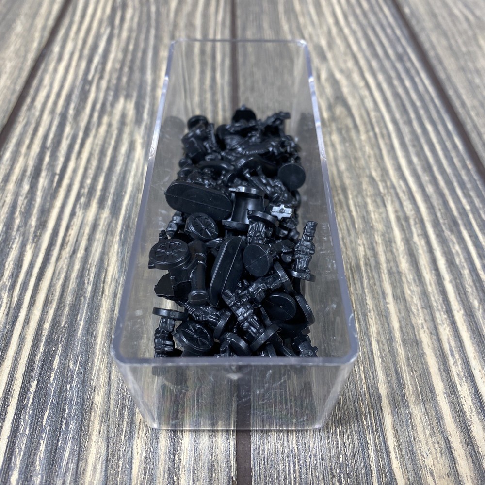 Hasbro 1999 Risk Replacement Piece Part Black Player