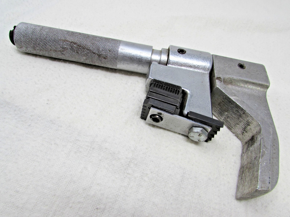 OTC 897A Thread Chaser Complete with 6 Dies Ready to Use