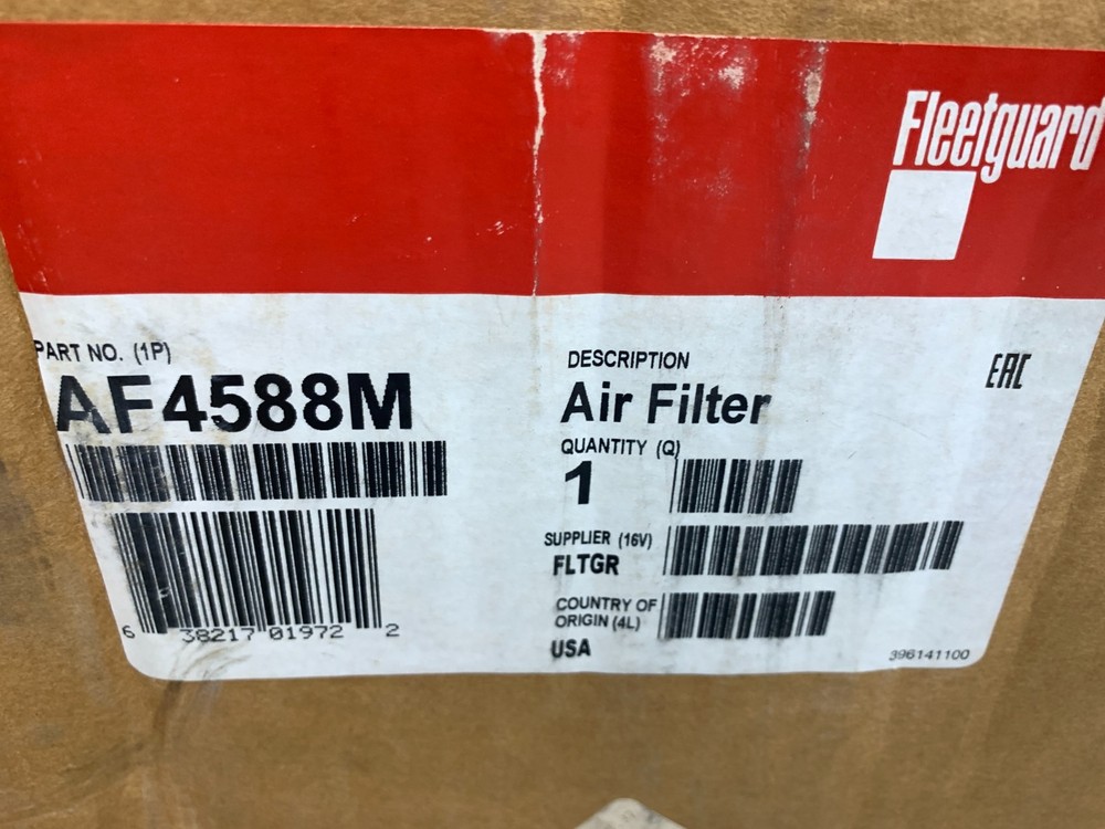 Fleetguard AF4588M Air Filter