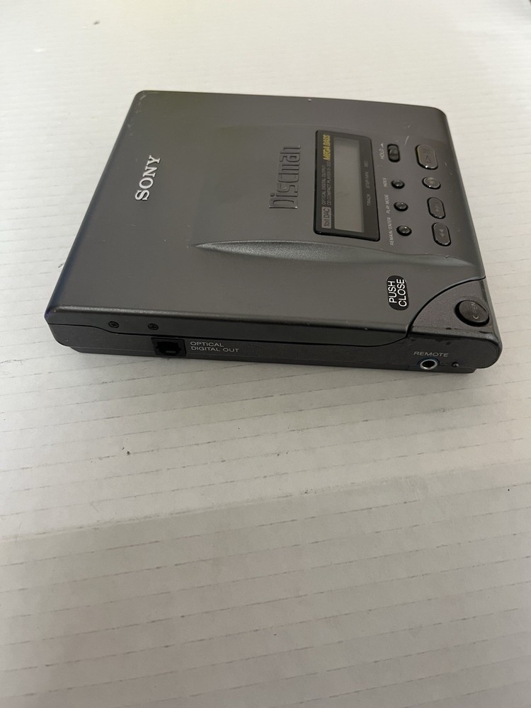 Sony Discman D-303 CD Player with Case, Accessories, Manual. Untested.