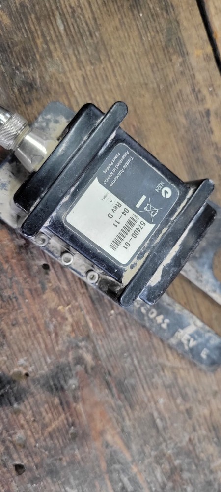 Trimble Autosense Sensor P/N 57400-01 With cable JD Bracket