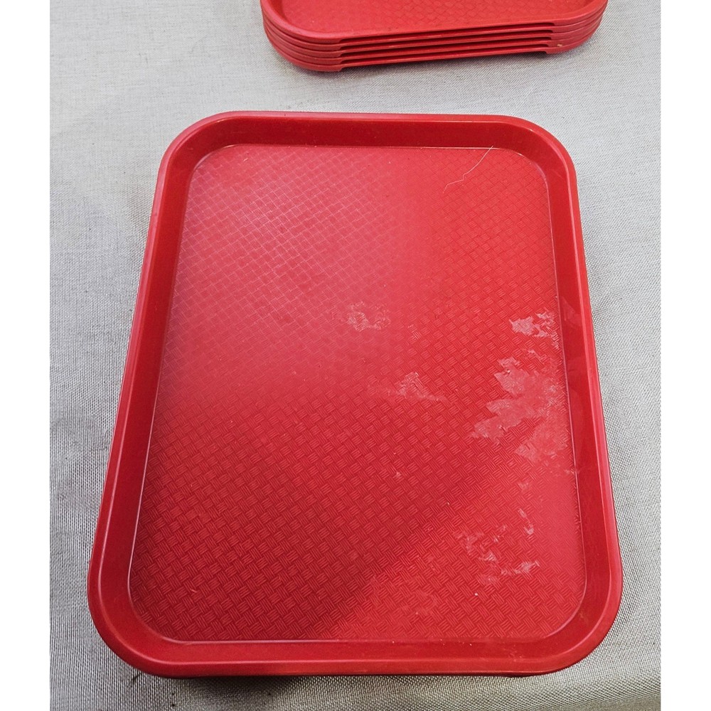 13- Red Thunder Group Polypropylene Serving Trays PLFFT1014RD 10 1/2"×13 5/8"