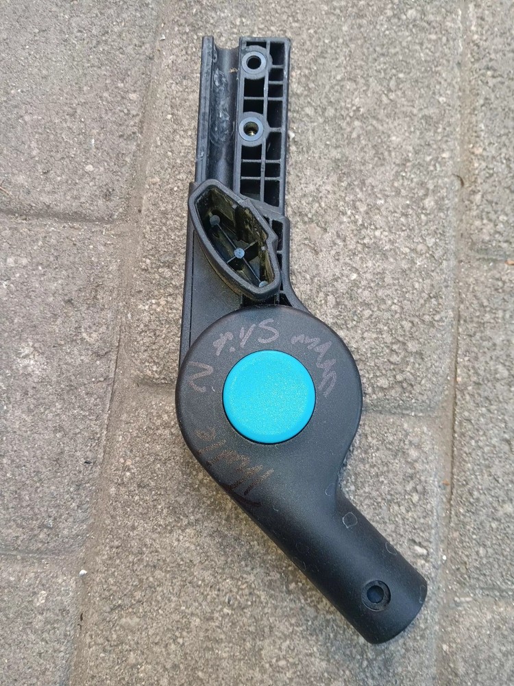 Thule Urban 2 Glide LEFT SIDE SWAY HANDLE  INSERT PART REPLACEMENT.