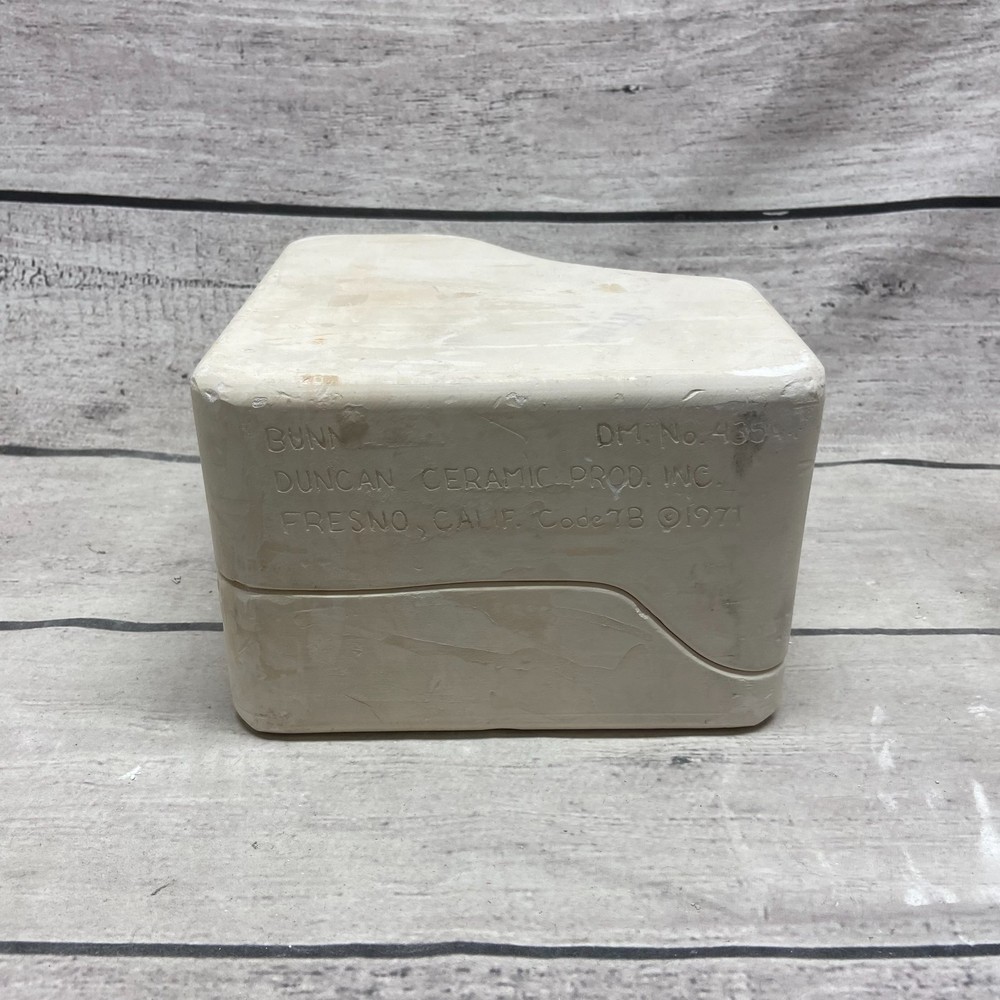 Vintage 1971 Duncan Ceramic Casting Mold Bunny Rabbit With Egg #435