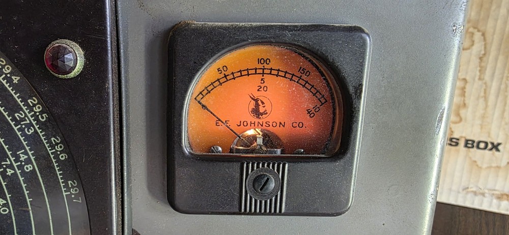 VINTAGE JOHNSON VIKING RANGER TRANSMITTER