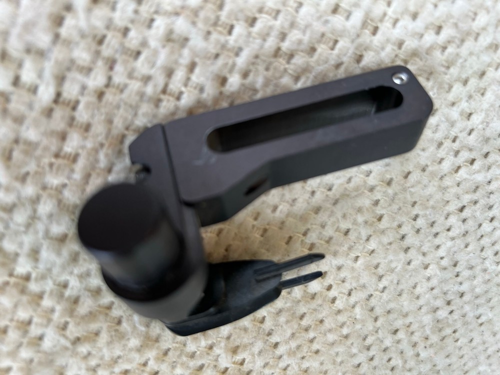 Left Hand Flipper Rest