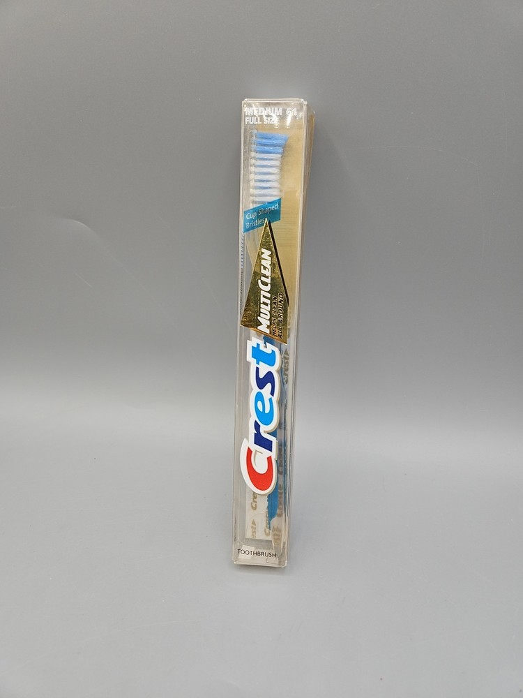 Vintage CREST Multi Clean Toothbrush medium 61 full Size Blue