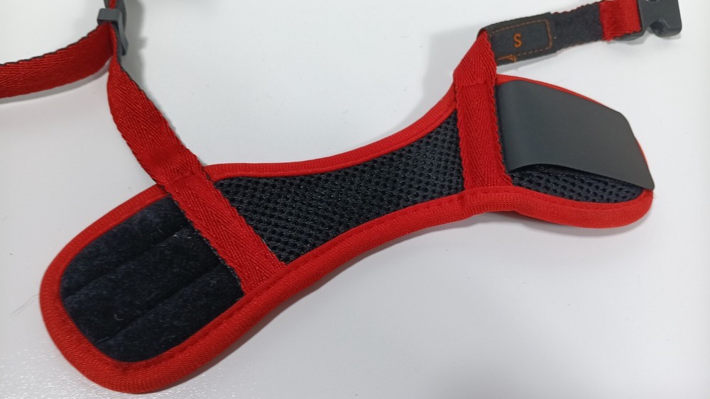 Lucky Paw Adjustable Comfortable Mesh Muzzle Black Red Size Small Dog