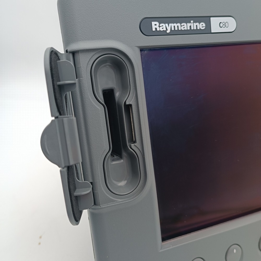 Raymarine C80 Chartplotter GPS Fishfinder Radar 8.4" LCD Display Cable PERFECT!