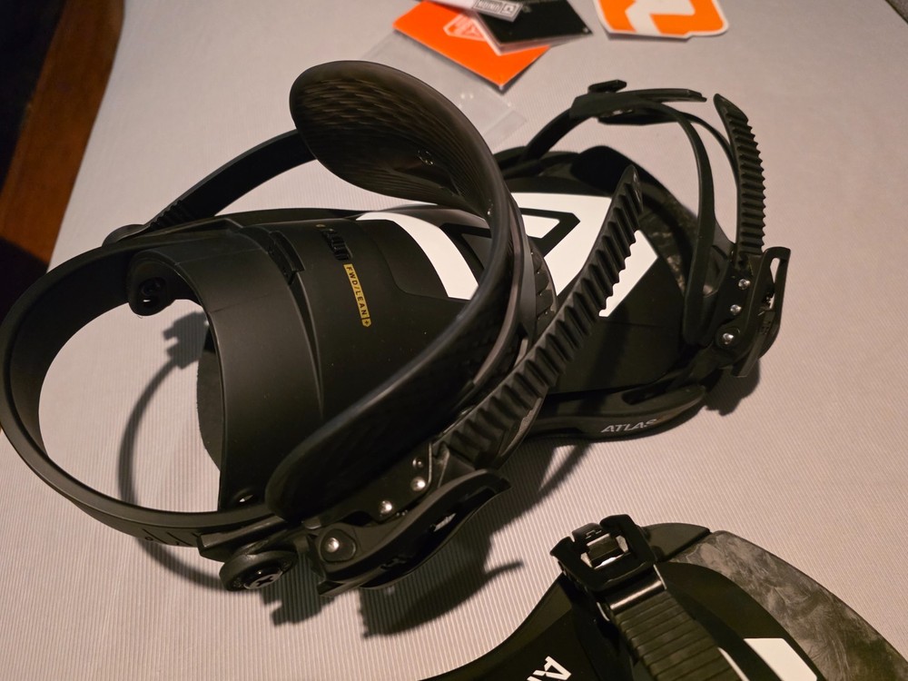 Union Atlas Pro Bindings Black/White Size Large