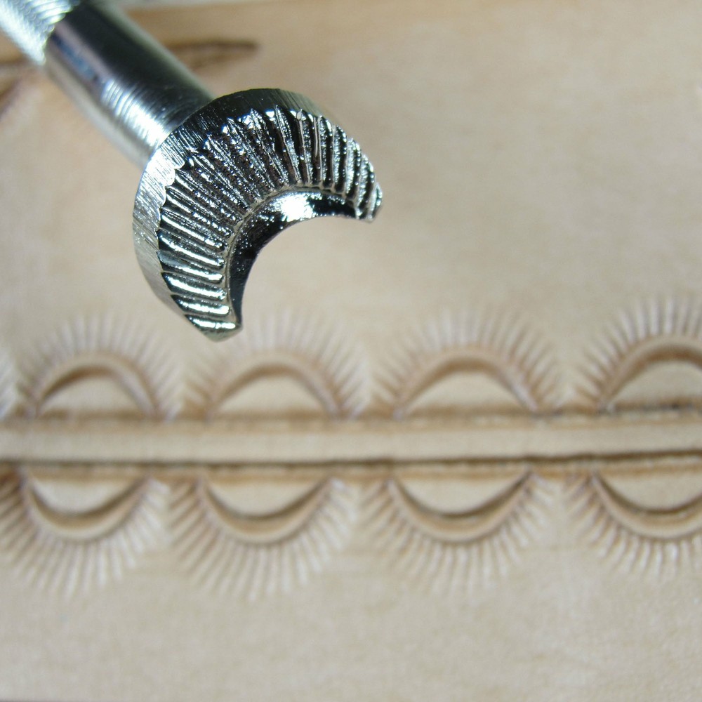 Leather Stamping Tool - #D438 Crescent Border Stamp