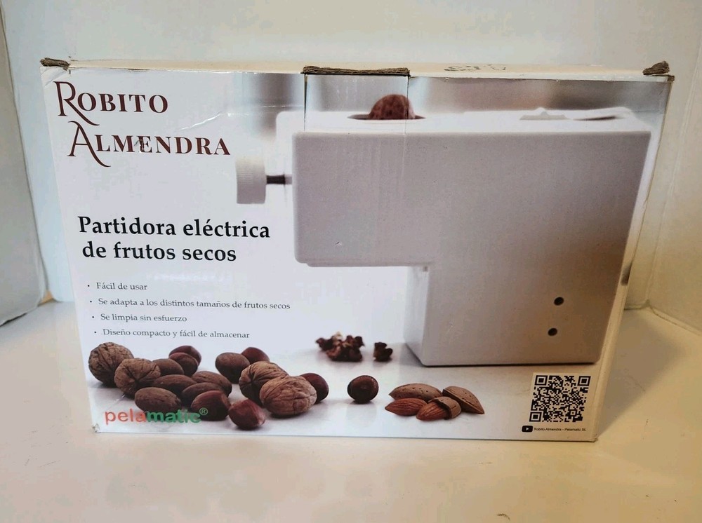 Pelamatic Robito Almendra Electric Nut Cracker Open Box