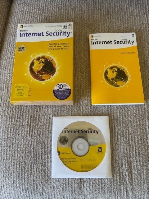 Symantec Norton Internet Security Software For Windows 2004- Users Guide + Disk