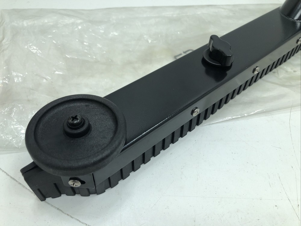 Tornado 94236/94237 Front Mount Squeegee