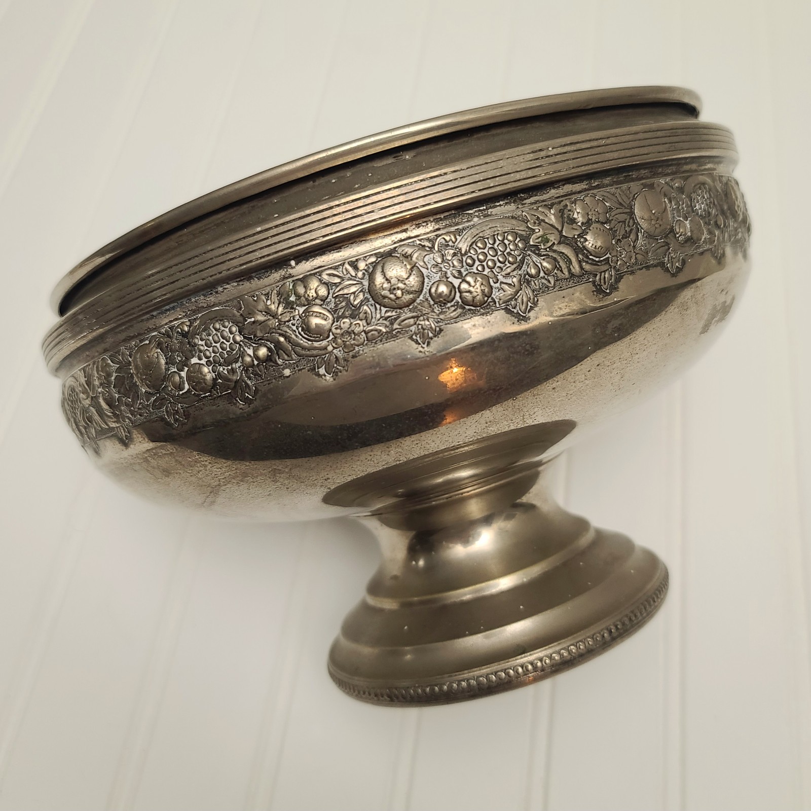 Vintage Silverplate Embossed Fruits Pedestal Centerpiece Bowl J&F Crown EPNS 9"