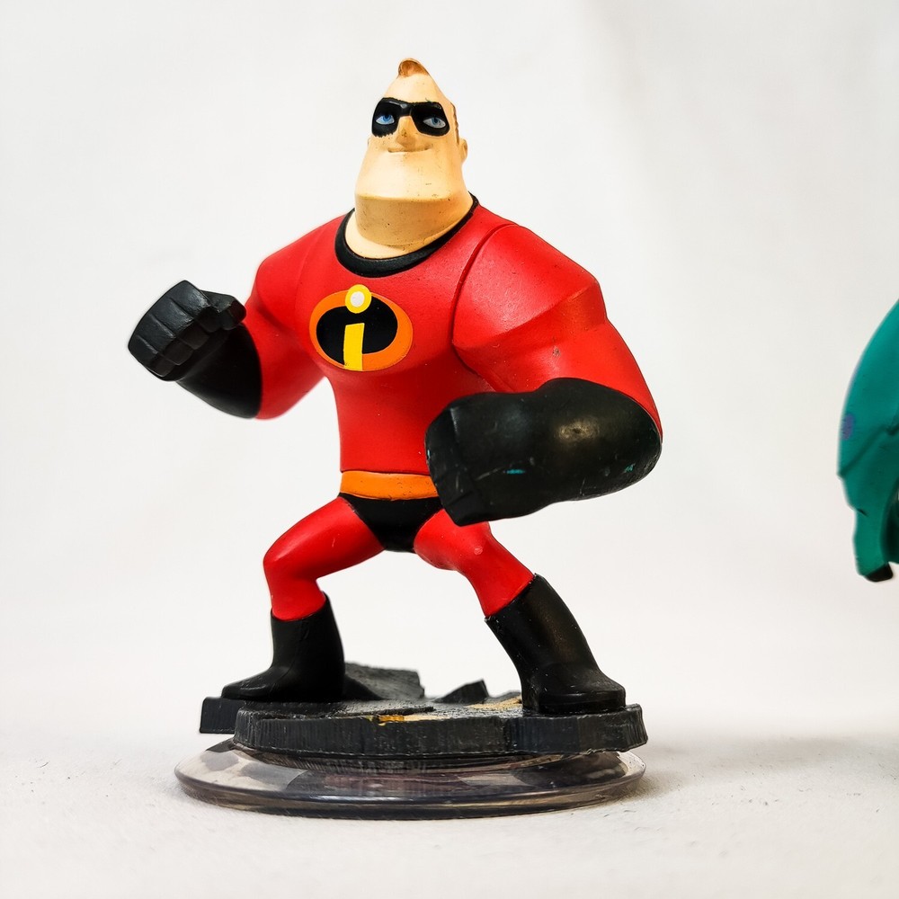 DISNEY INFINITY BUNDLE X 2 | SULLEY MR INCREDIBLE