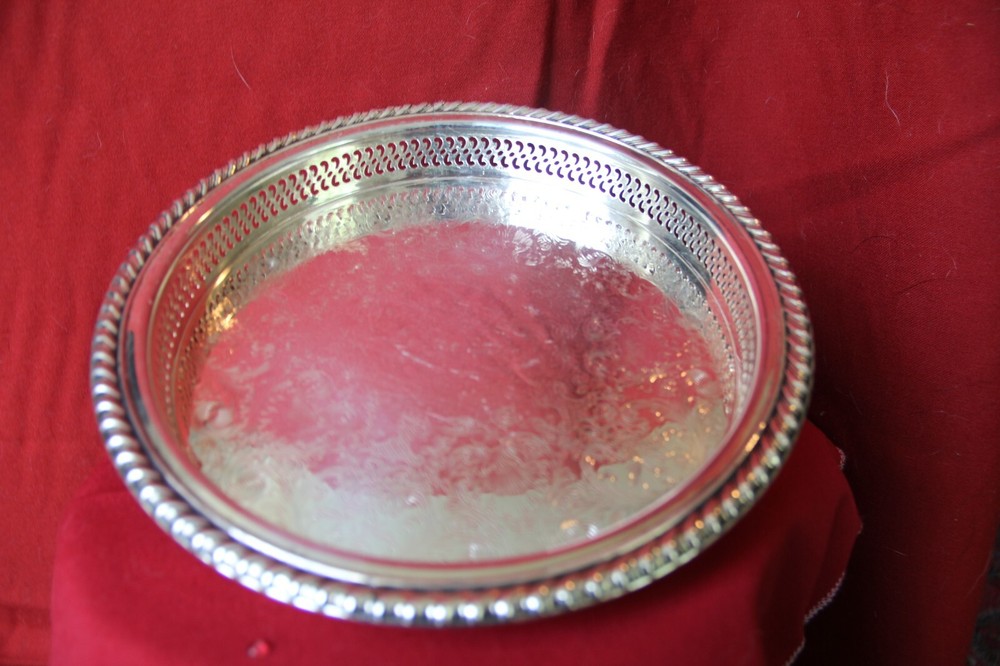 Reed and Barton plated silver nut dish