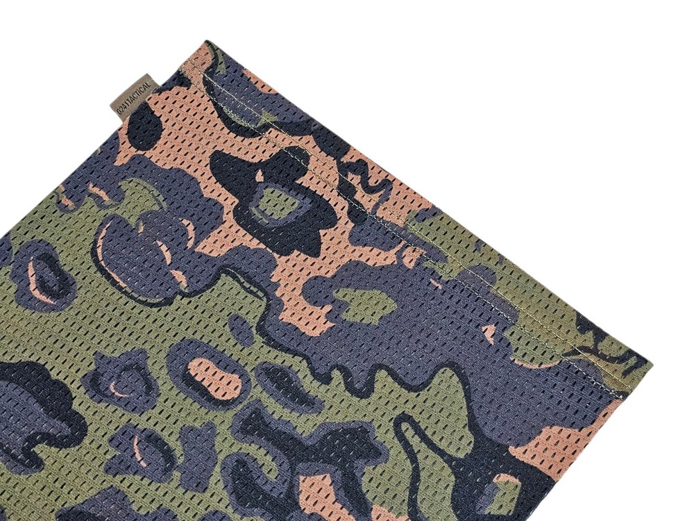 Neck Gaiter Oak Leaf Spring