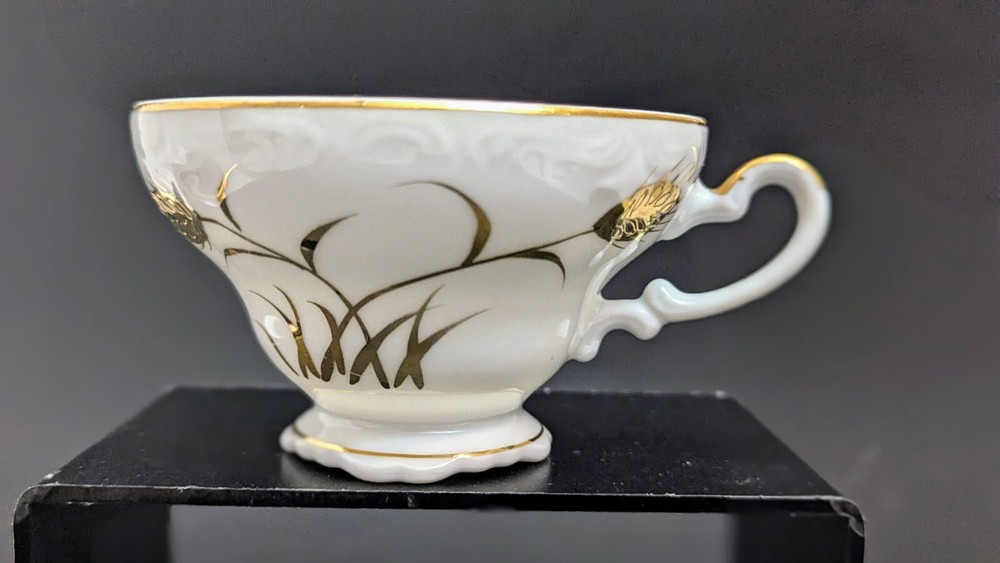 White & Gold W/ Embossed Pattern And Gold Painted Wheat Pattern On Cup