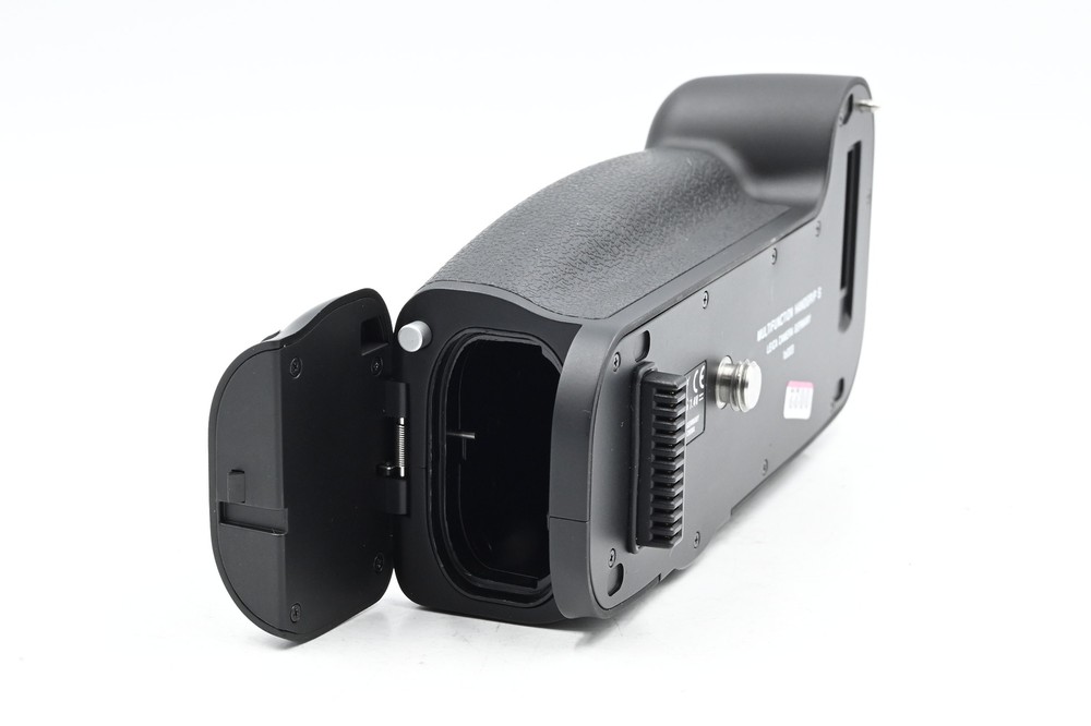 Leica 16003 MultiFunction Handgrip S (Multi-Function Vertical Hand Grip) #022