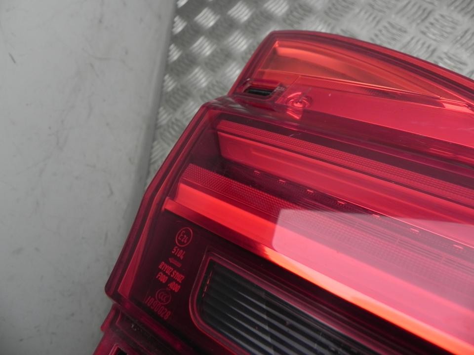 BMW 7 2016 Left Tail Light 2583243