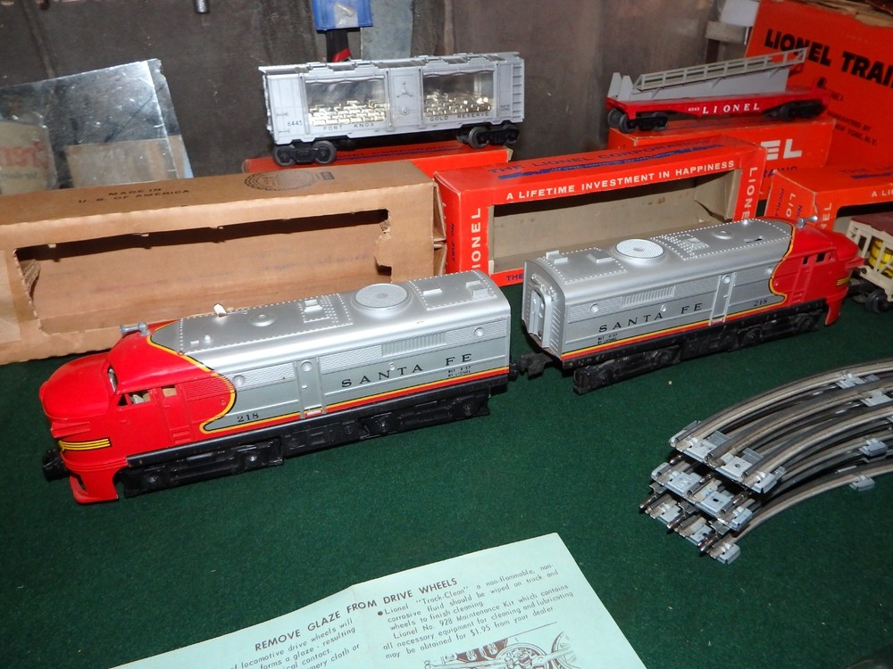 Boxed Lionel Postwar Santa Fe Freight Set #1649 Amazing set w'boxes