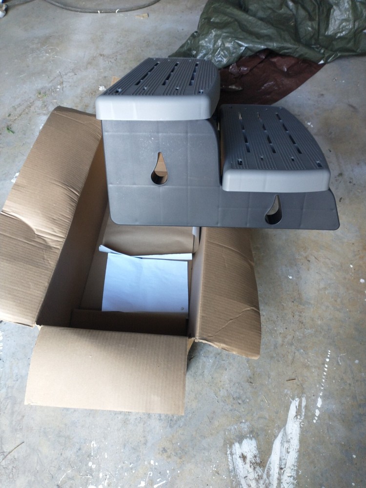 Waterway Plastics 535-2209-CHC 33" Spa Step Assembly - Charcoal