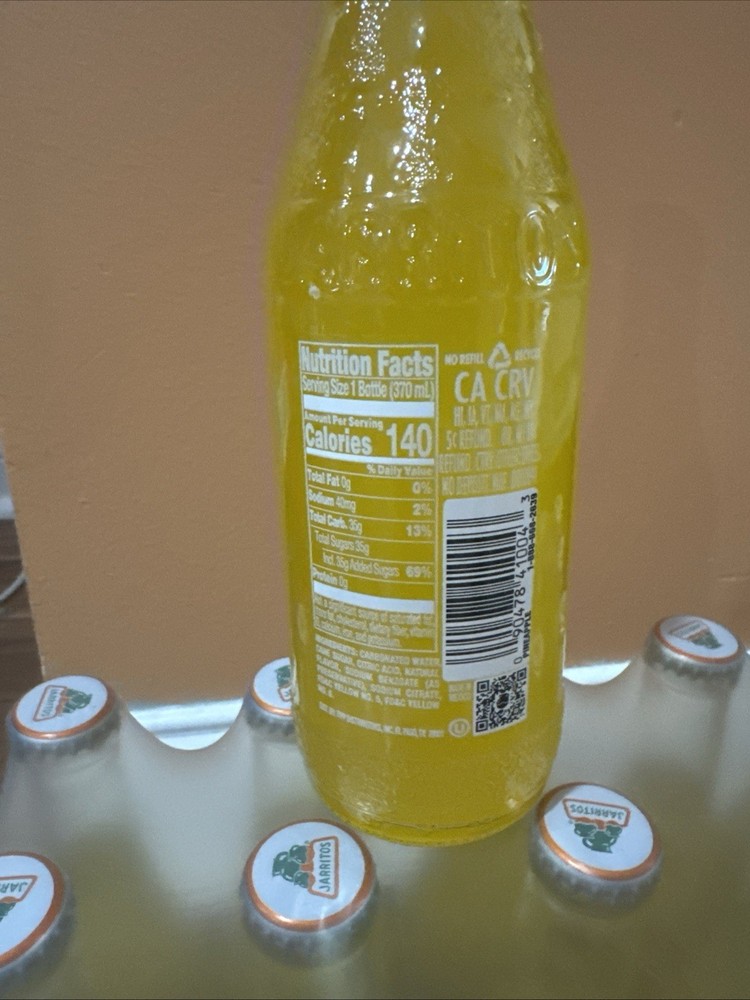 Jarritos- Pineapple (12.5 Fl oz) (12 Glass Bottles)