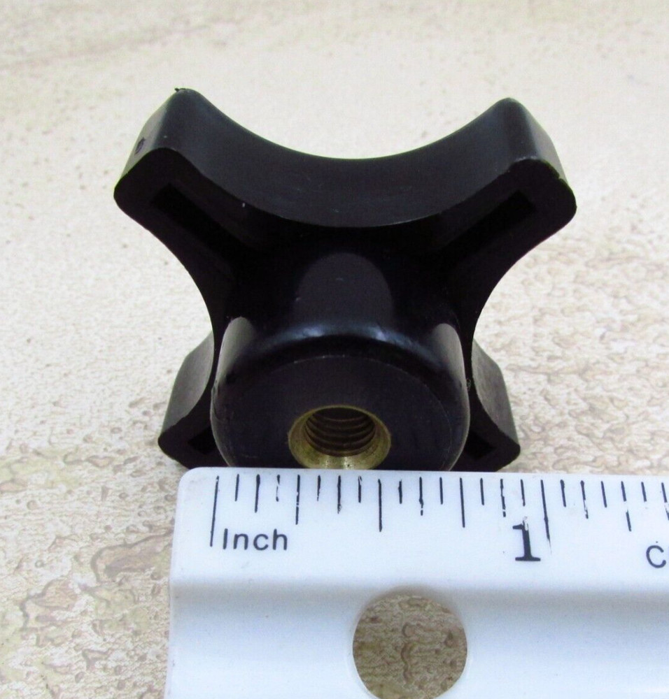 QTY (4), 1/4-28 Fine Thread, Clamping, Thru Hole, Plastic Grip, 4 Point, Knobs