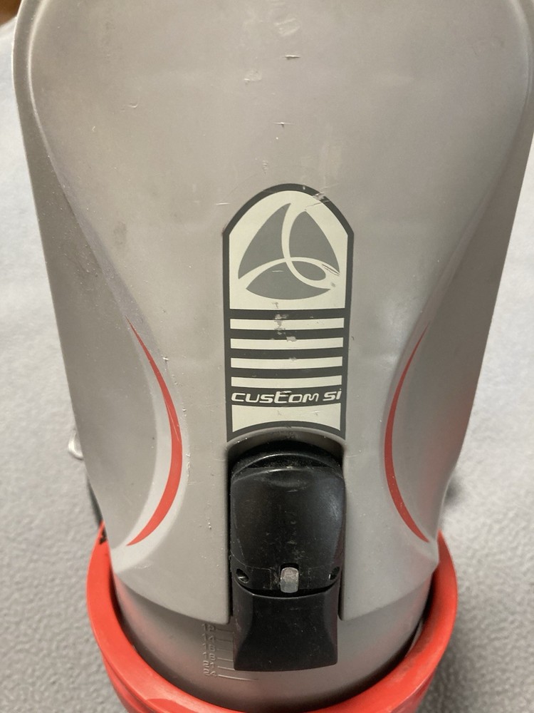 Burton Custom Step In (SI) Snowboard Bindings M/L. (NOT Step On Binding)