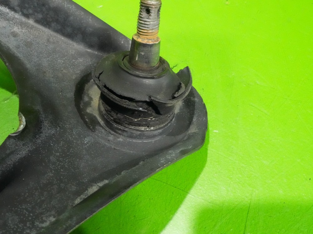 92-96 Prelude OEM passenger right front upper control arm UCA