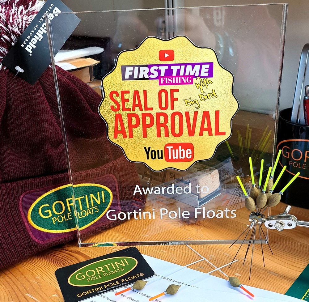 3 no. Handmade GORTINI No. 4 (0.4g) Carbon Chianti 'Solid core tip' pole float