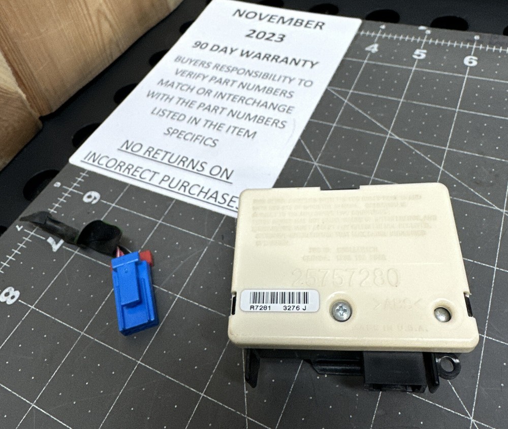 GM Receiver Remote Control Door Lock Module 25757280