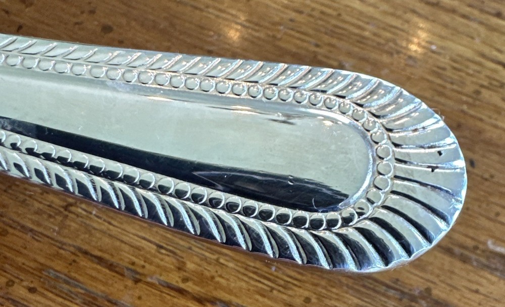WALLACE Wickham Deep Silverplate Slotted Serving Spoon Flatware Fan Bead 8.5”