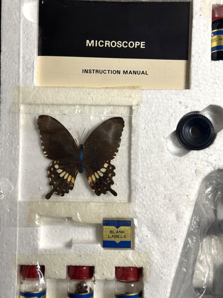 Crescent Microscope With Super Zoom and light Set