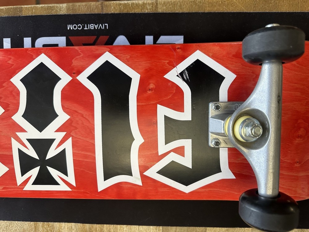 Flip 2018 Team Model Pro Complete Skateboard Deck Trucks Wheels EUC See Pics.