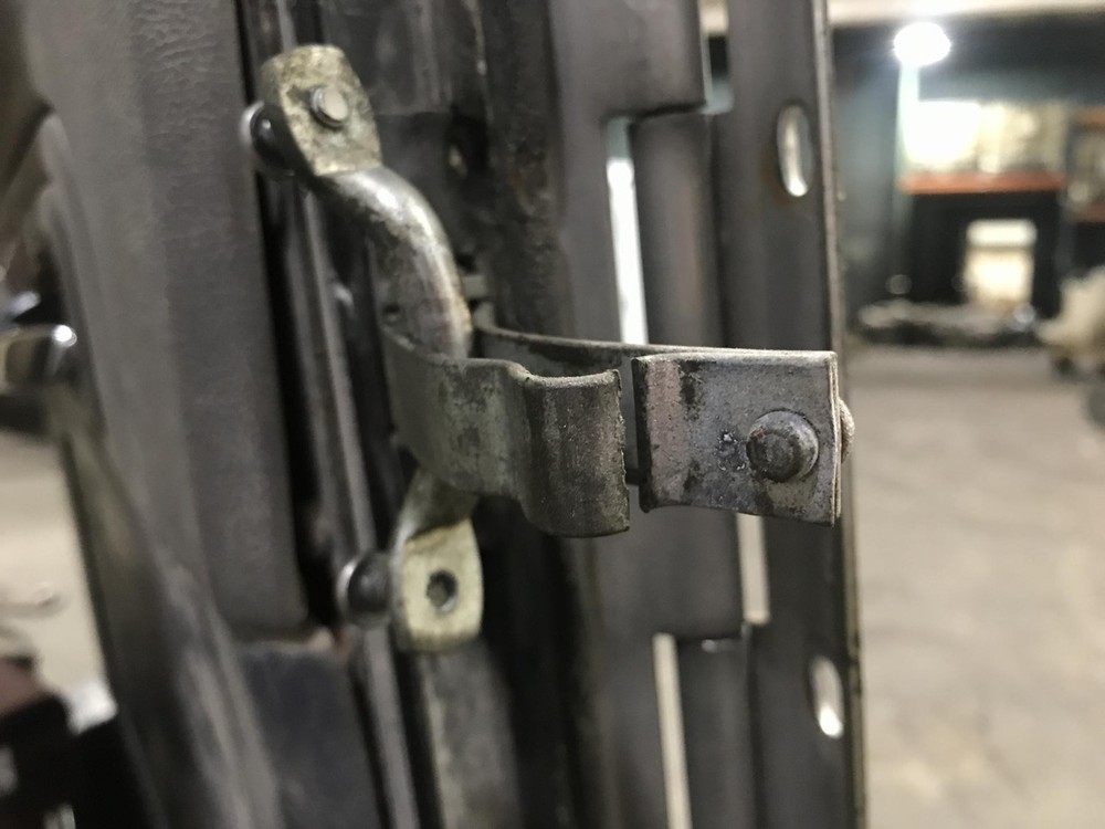 2006-2015 Peterbilt 386 BLUE Left/Driver Door - Used