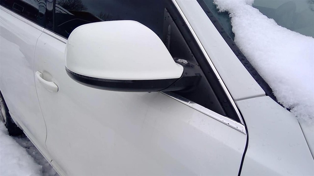 Used Headrest fits: 2010 Audi Q5 Grade A