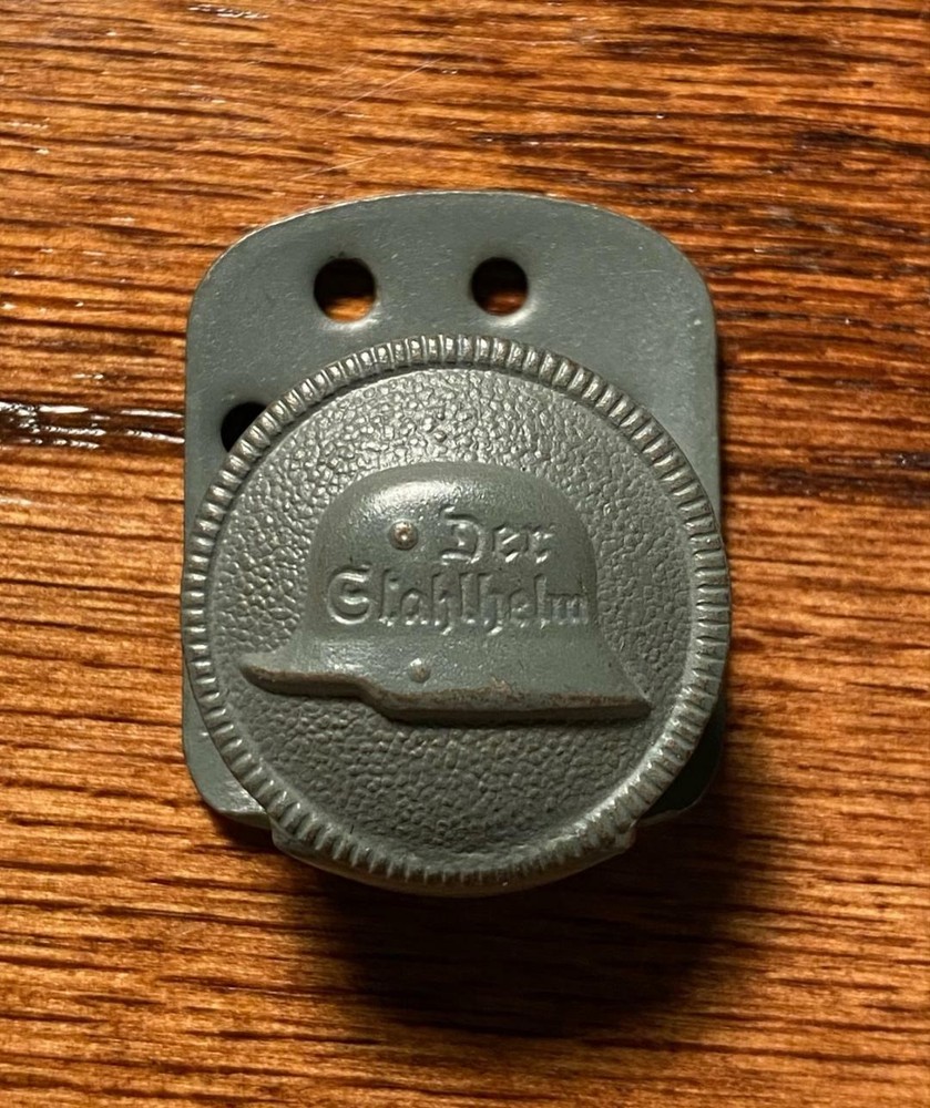 WW2 German DER STAHLHELM Belt Keepers (2) Type I, Type II Mint